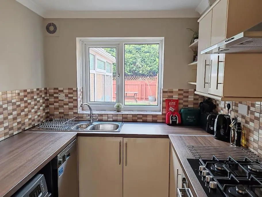 Vila Modern Living In Hull Kingston upon Hull